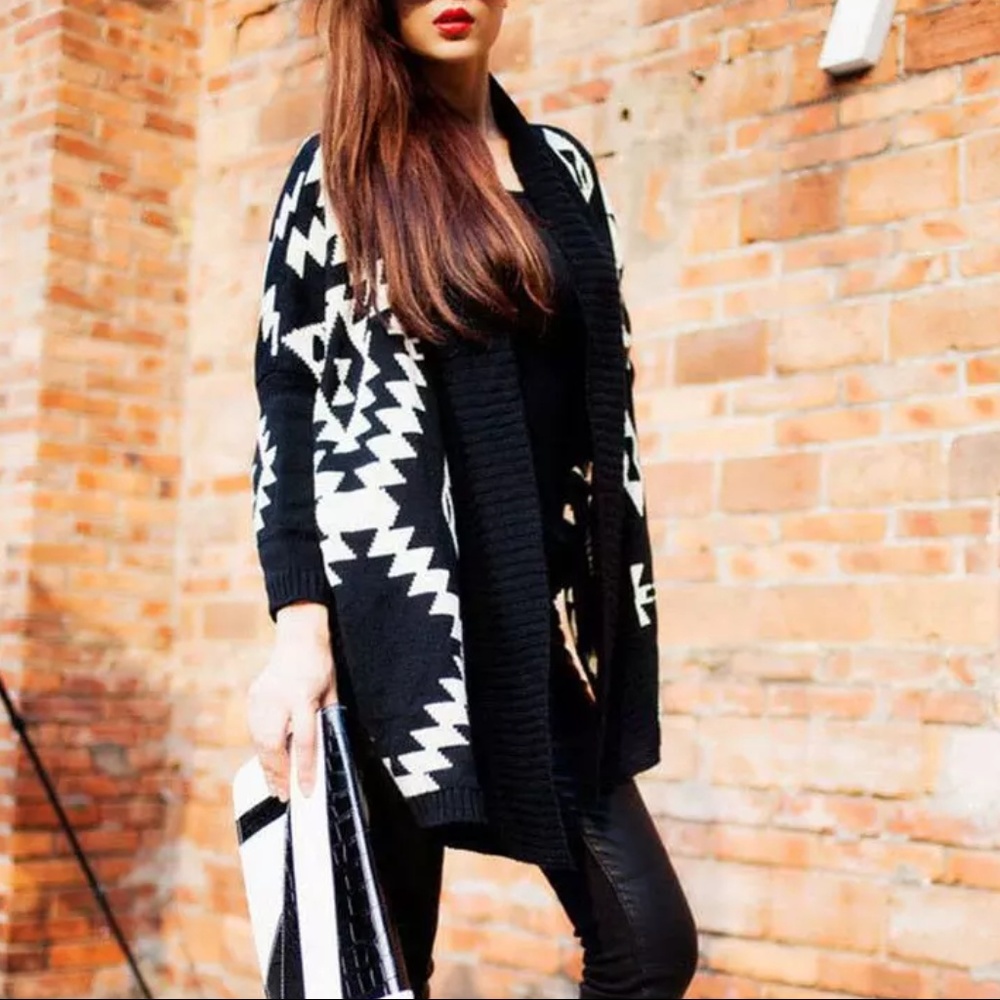 COZY CARDIGAN - Picture 3 of 3